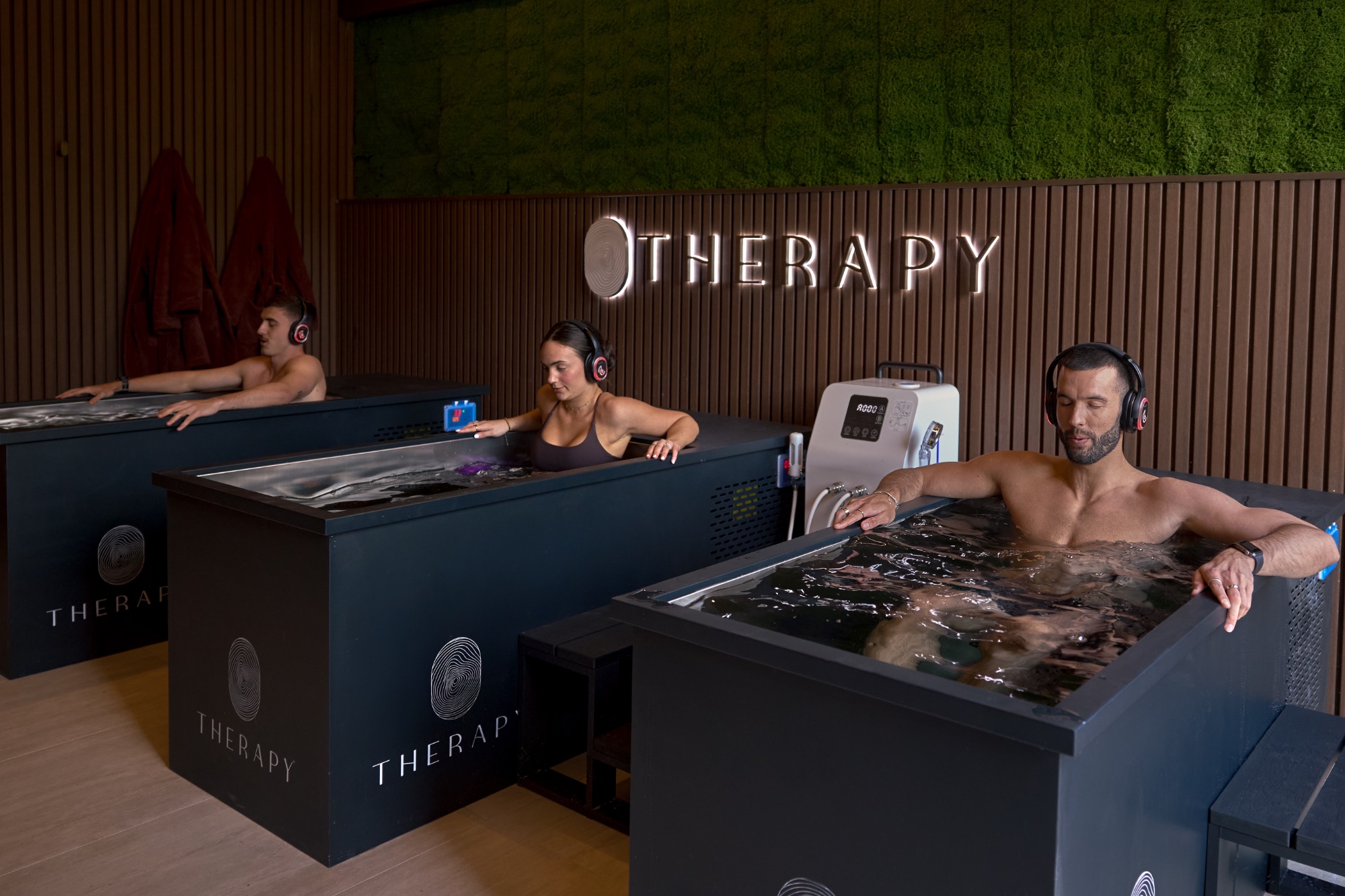 Hydrogen nanobubble ice baths