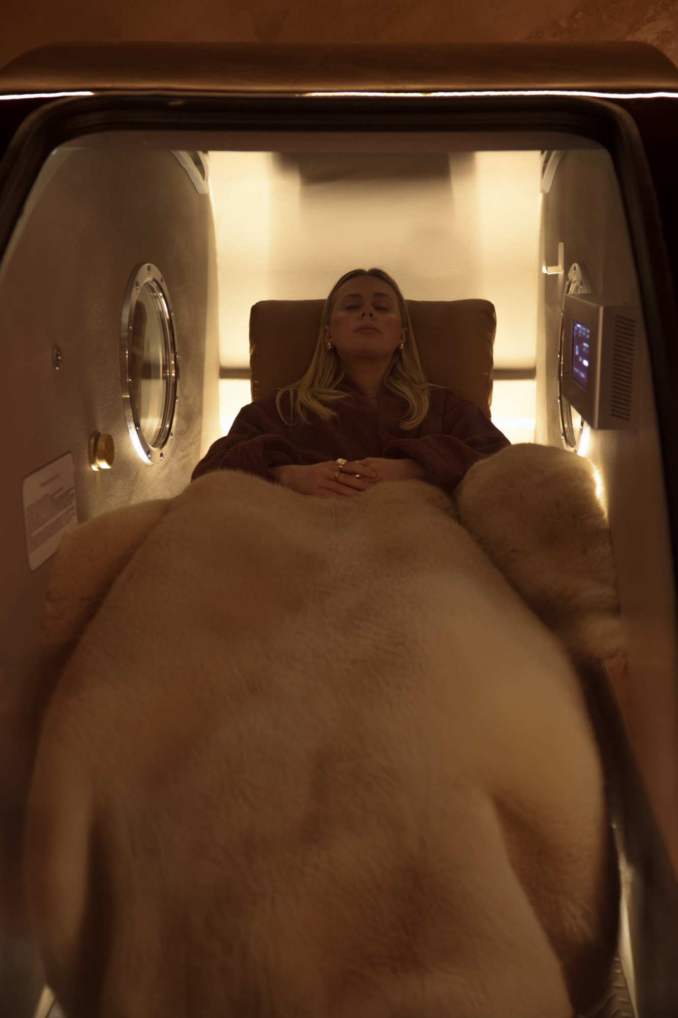 Hyperbaric oxygen therapy