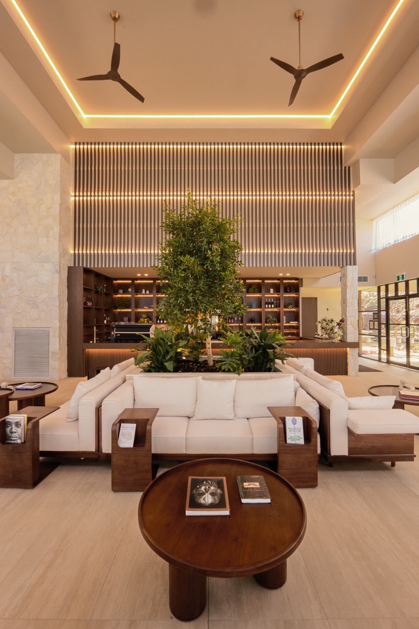 THERAPY lounge and café